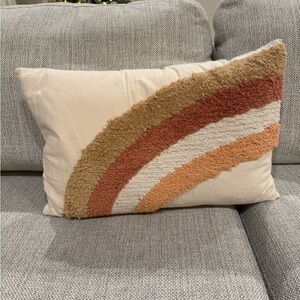 Beddys matching pillows to twin set in closet